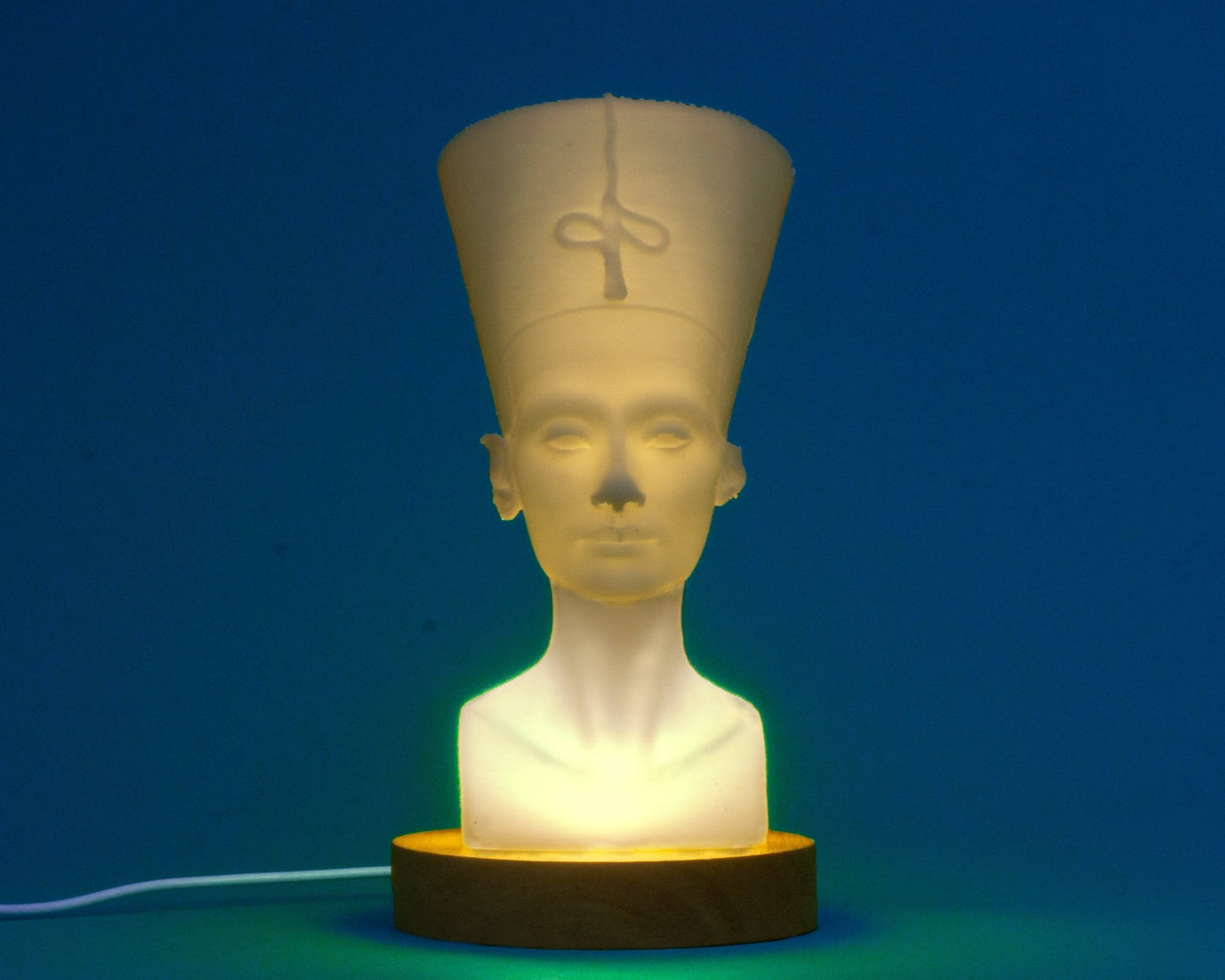 Queen Nefertiti Bust Lamp - Warm White - 3D Printed