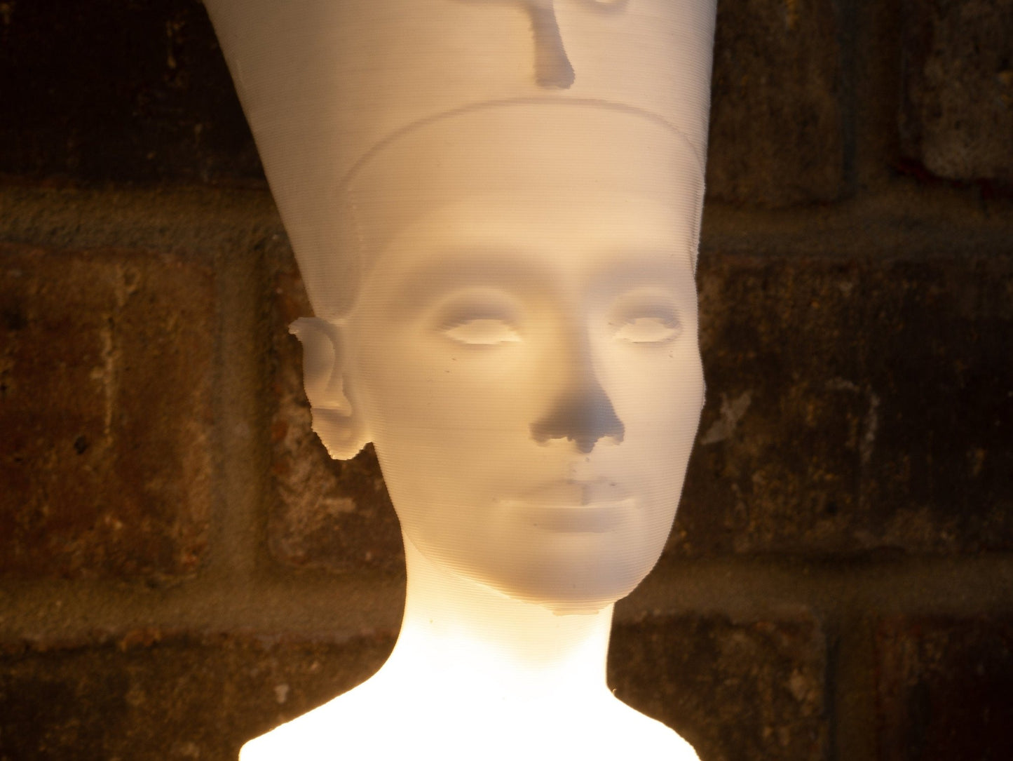 Queen Nefertiti Bust Lamp - Warm White - 3D Printed